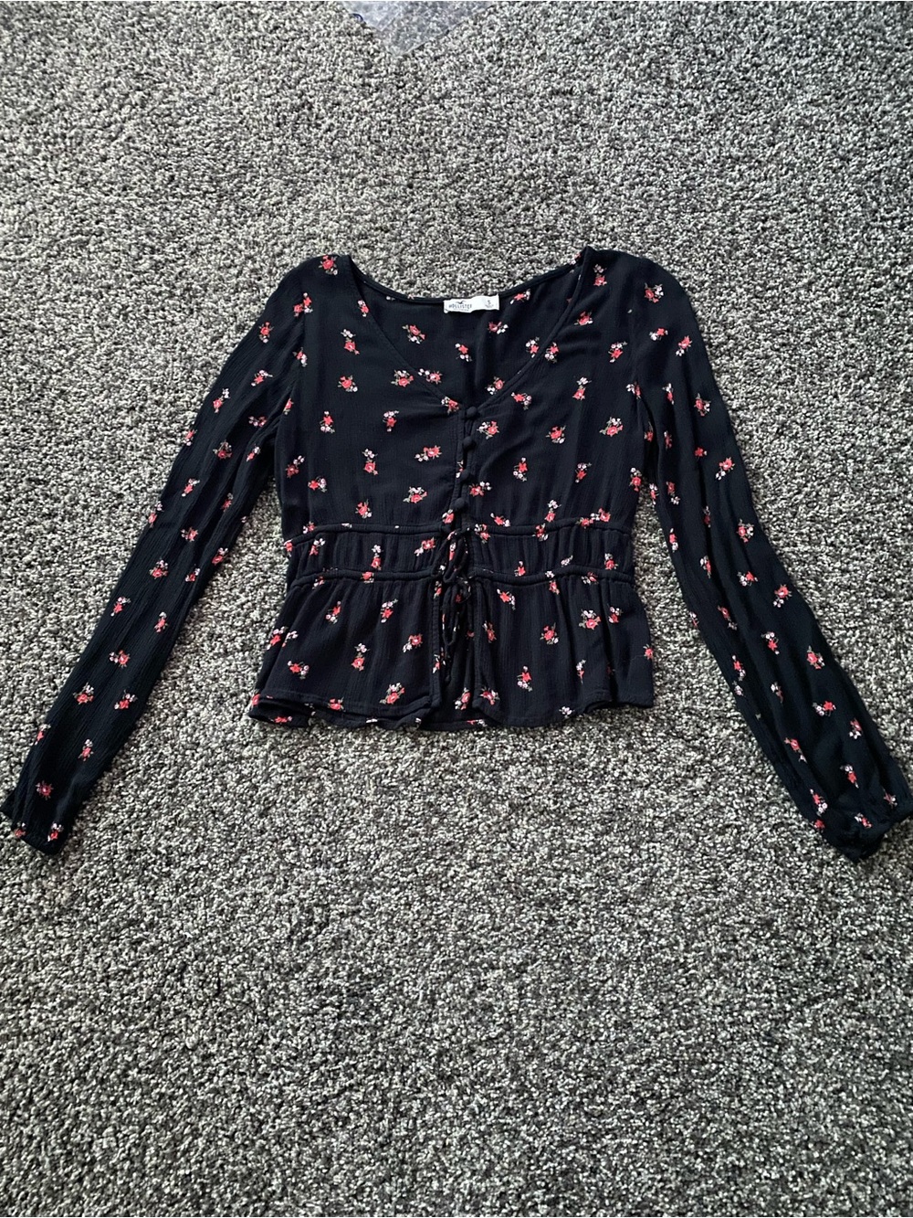 Hollister top